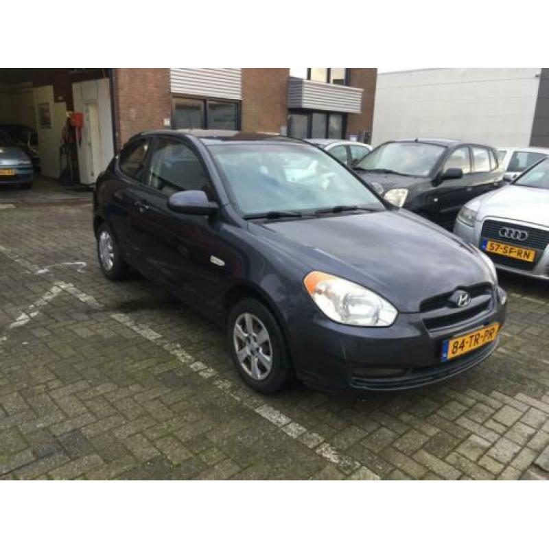 Hyundai Accent 1.4 NIEUWE APK (NAP)