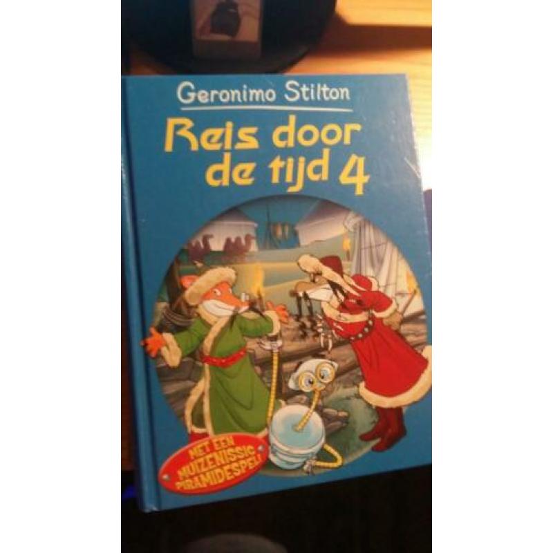 Geronimo Stilton Reis door de tijd 2-4