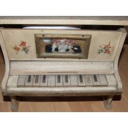 oude kinder speelgoed piano