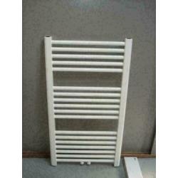 Design radiator 50 cm breed x 92 cm hoog in het wit