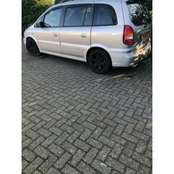 Opel Zafira 2.0 OPC 2002 Grijs nieuwe apk