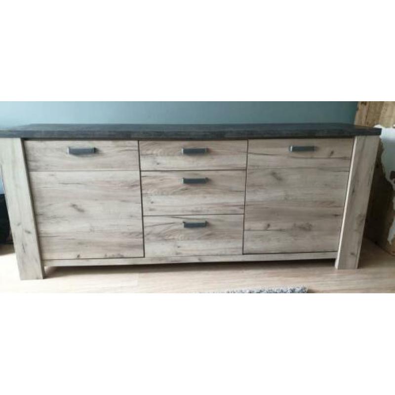 Dressoir Satriani van profijtmeubel betonlook met hout