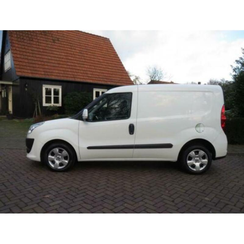 Fiat Doblò Cargo 1.6 MultiJet SX + Airco € 5450,- ex. BTW