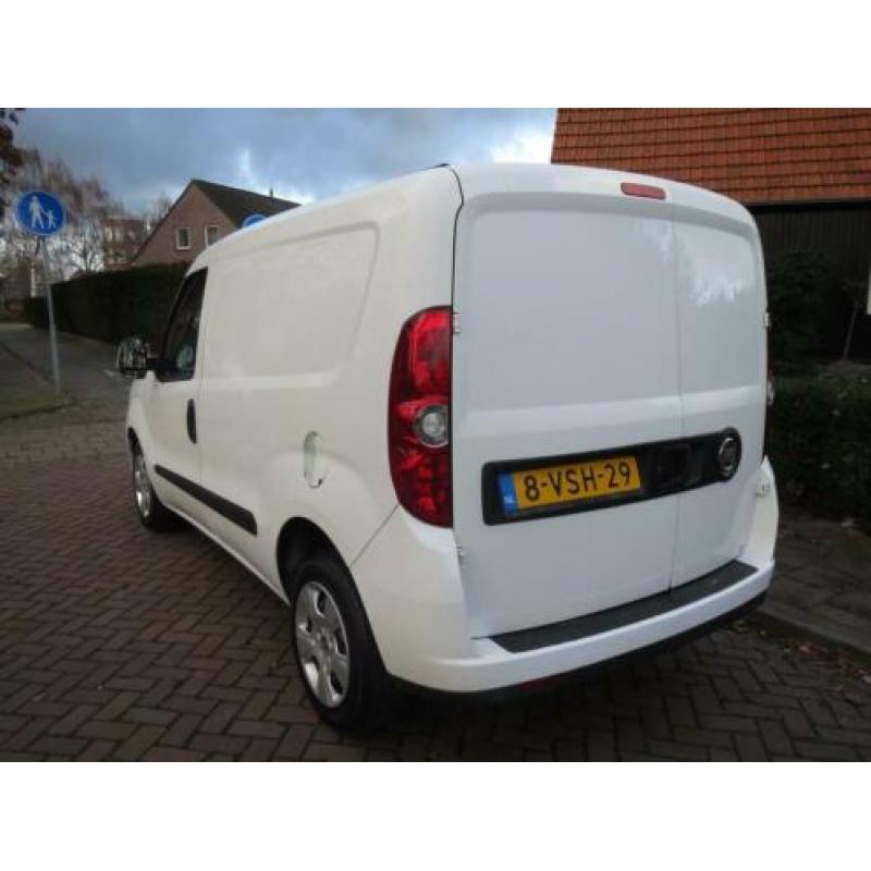 Fiat Doblò Cargo 1.6 MultiJet SX + Airco € 5450,- ex. BTW