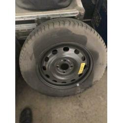 Gratis velgen + banden 205/65 R15