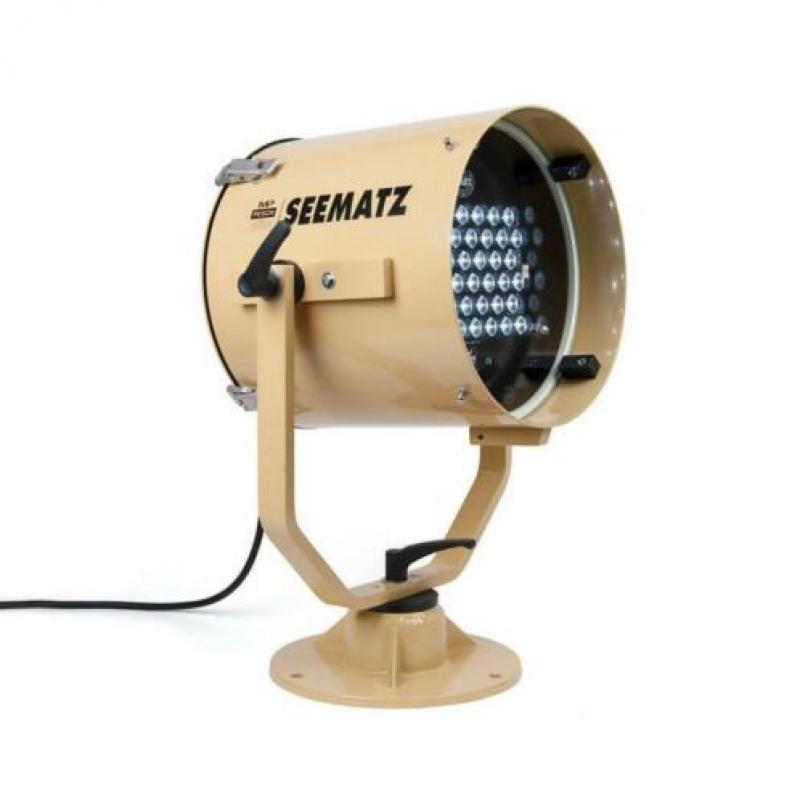 Gezocht: Seematz lampen / spot / schijnwerper schip