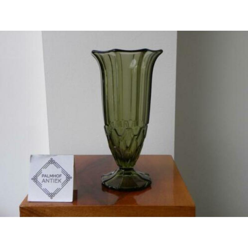 Art deco Vaas Boheems groen/relief AANBIEDING