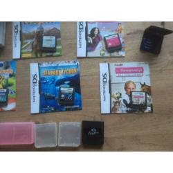 Nintendo 3DS, blauw, met spellen, oplader en originele doos.