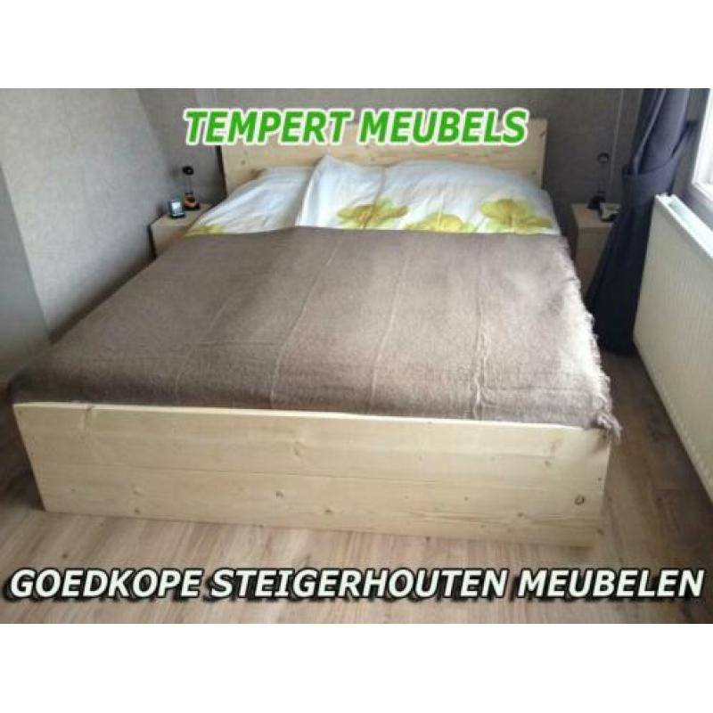 2 persoons bed van steigerhout / Robuust bed.