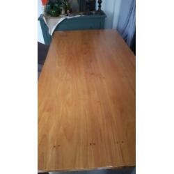 Fraaie massief grenen eettafel