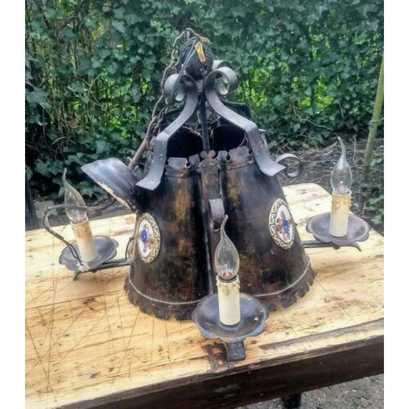 Oude bijzondere metalen lamp hoogte 38 cm