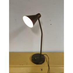 Uitverkoop !! Steinhauer bureaulamp met dimmer voor €15,-!