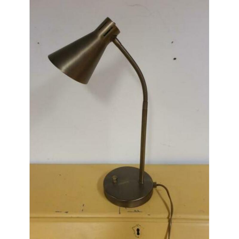 Uitverkoop !! Steinhauer bureaulamp met dimmer voor €15,-!