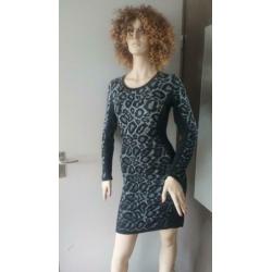 Mooie Warme bodycon van Jane Norman. Mt M stretch. Izgs .