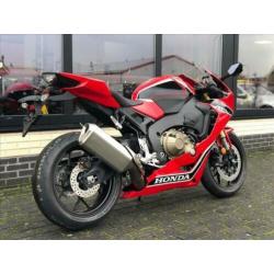 Honda CBR 1000 RR ABS - ‘20 - 0km - SC 77 - BTW MOTOR