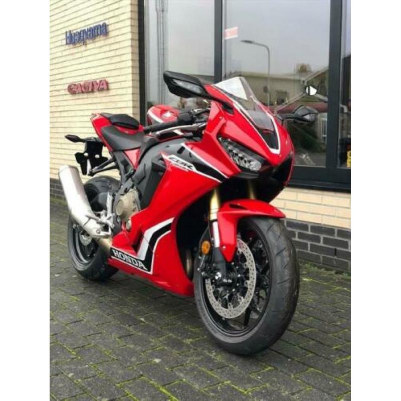 Honda CBR 1000 RR ABS - ‘20 - 0km - SC 77 - BTW MOTOR