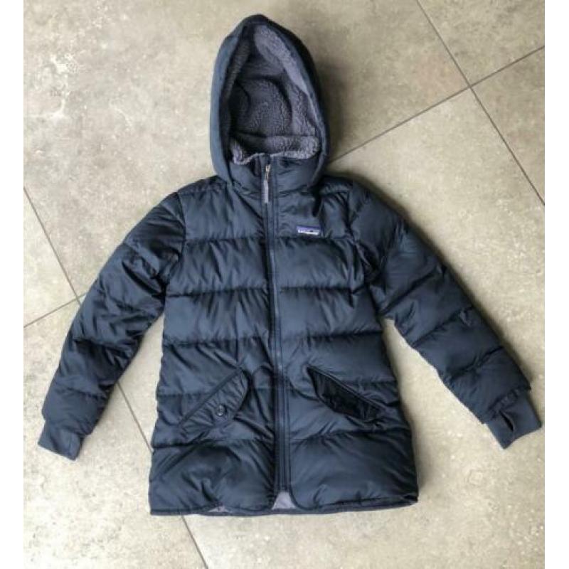 Patagonia down parka - Girl’s (XS = 5-6 years)