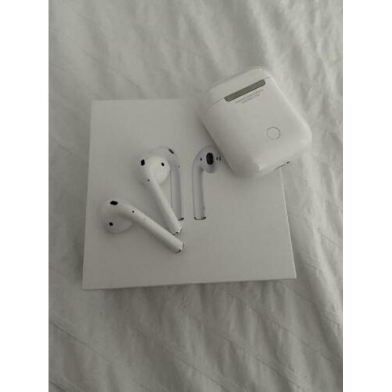 Apple airpods 1