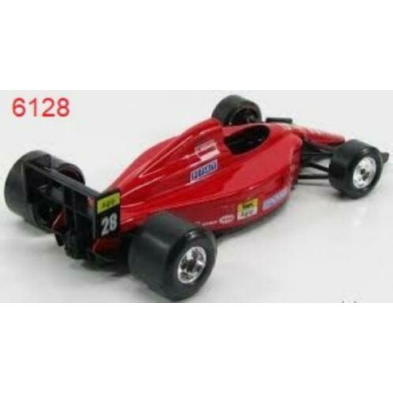 NIEUW 1:24 Burago FERRARI 641/2 nr 6128 modelauto