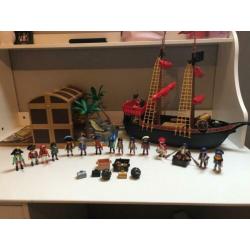 Playmobil schip+ meeneem schatkist