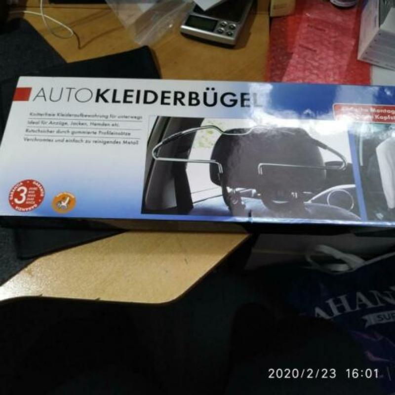 Kledinghanger voor in de auto