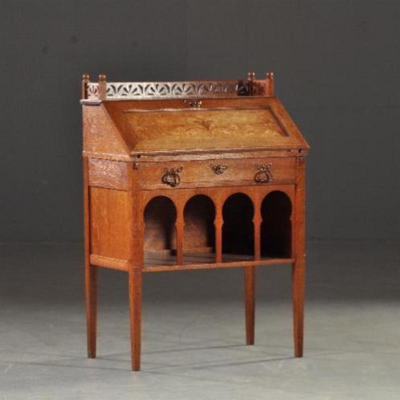 Antieke bureaus / Hollandse damessecretaire ca. 1900 met ...