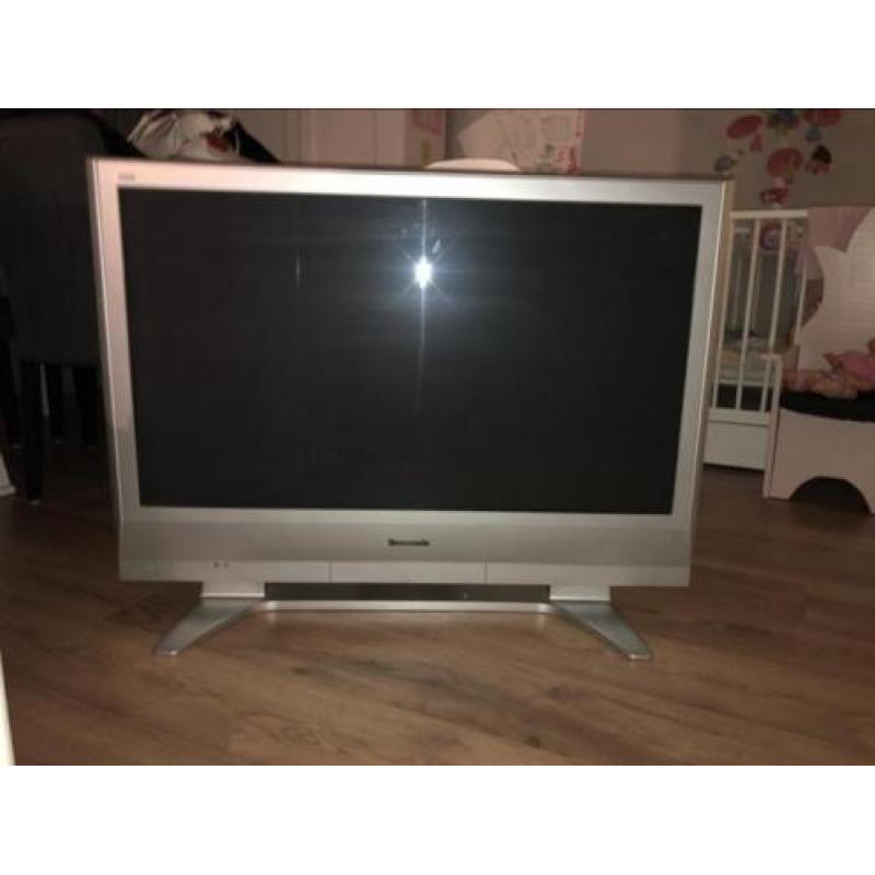 Panasonic televisie 42 inch h- 42pv45eh moet snel weg