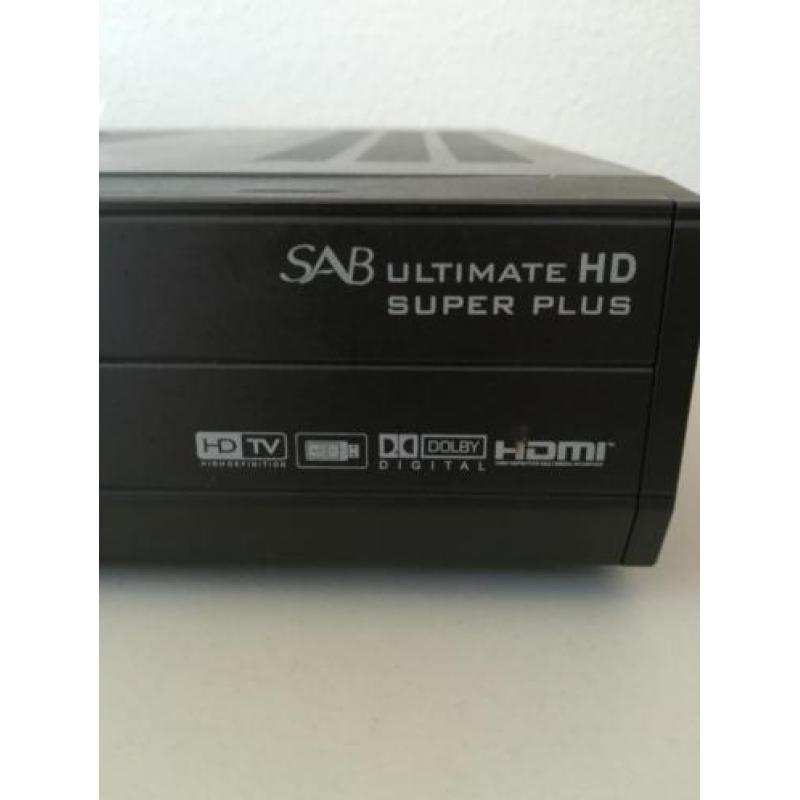 SCHOTEL MET 3 HD KOPPEN en SAB Ultimate HD Super Plus