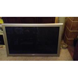 Philps plasma tv 42 inch-110cm diagonaal- met voet.