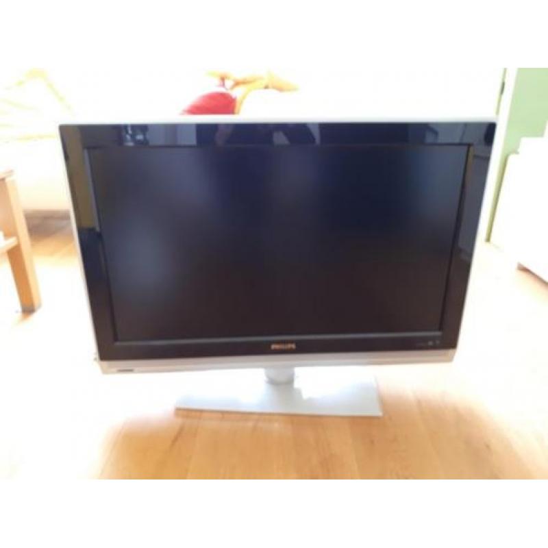 Philips tv 81 cm/32 inch hd ready/plat tv/pixel plus hd