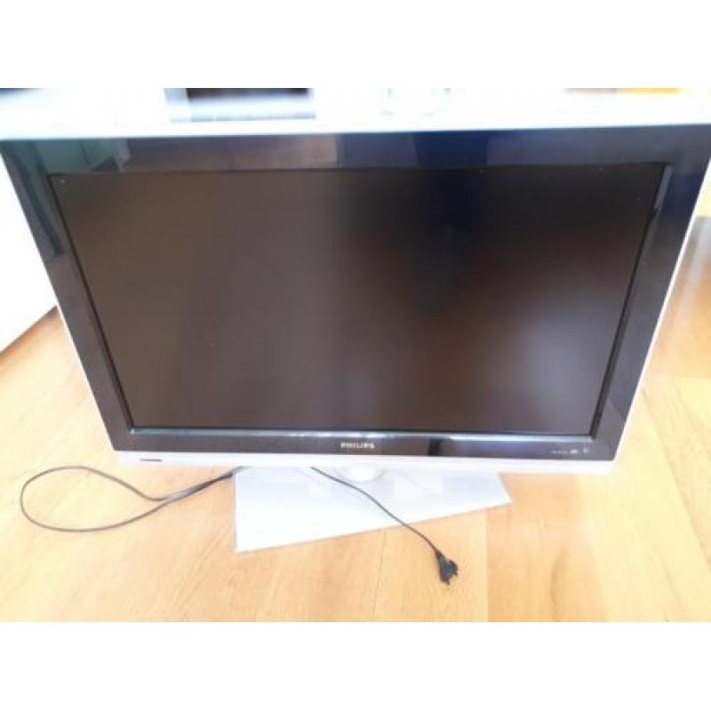 Philips tv 81 cm/32 inch hd ready/plat tv/pixel plus hd